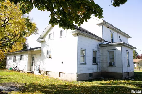305 Leo St, Eureka, IL 61530 photo 3