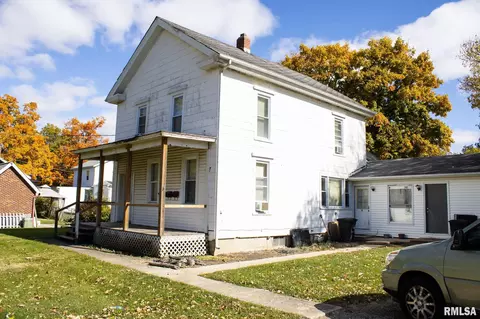 305 Leo St, Eureka, IL 61530 photo 8