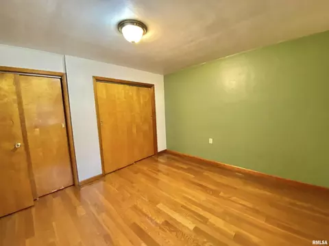 124 E Main St, Canton, IL 61520 photo 14