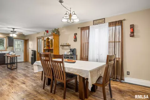 209 W Tower St, Eureka, IL 61530 photo 12