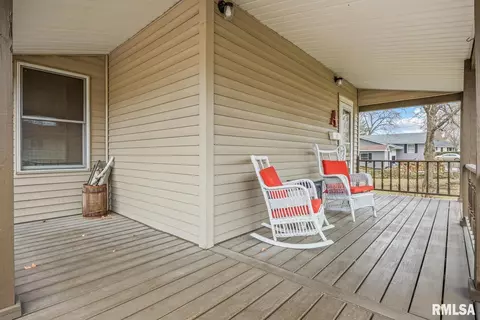 209 W Tower St, Eureka, IL 61530 photo 32