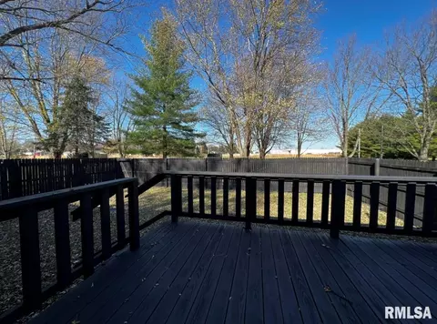 1112 E Wheeler St, Macomb, IL 61455 photo 15