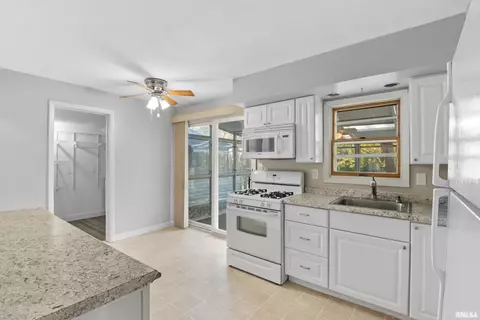 1010 Eldridge St, Washington, IL 61571 photo 21