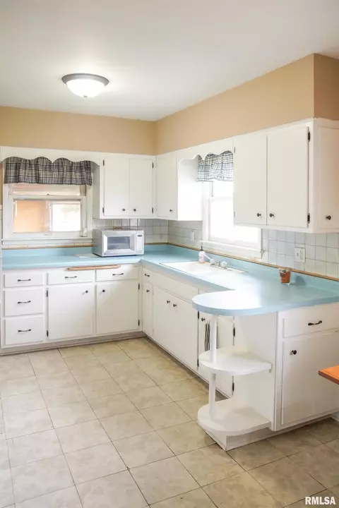 5617 N Kickapoo Edwards Rd, Edwards, IL 61528 photo 3