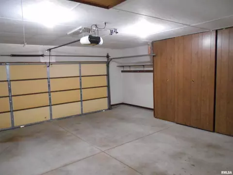 501 James Dr, Macomb, IL 61455 photo 14