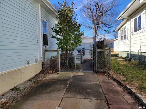 618 Baxter Ct, Canton, IL 61520 photo 36