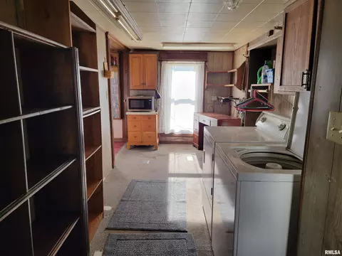 618 Baxter Ct, Canton, IL 61520 photo 27
