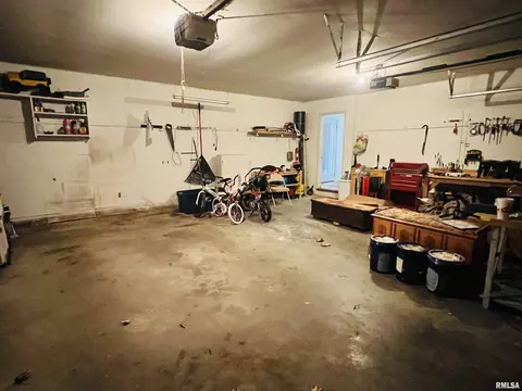 7 Heath Ct, Macomb, IL 61455 photo 41