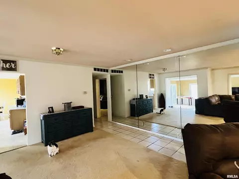 7 Heath Ct, Macomb, IL 61455 photo 18