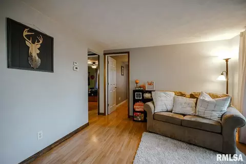 505 Timberlan Rd, Metamora, IL 61548 photo 9