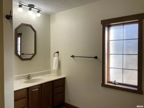 1167 Walnut St, Washington, IL 61571 photo 15