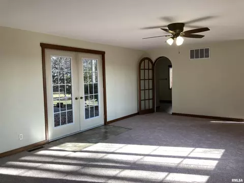 1167 Walnut St, Washington, IL 61571 photo 4