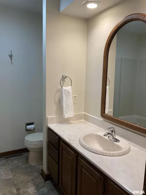 1167 Walnut St, Washington, IL 61571 photo 13