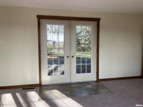 1167 Walnut St, Washington, IL 61571 photo 5