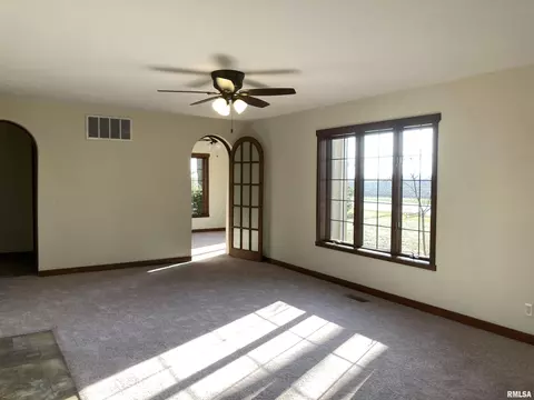 1167 Walnut St, Washington, IL 61571 photo 3