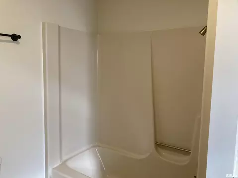 1167 Walnut St, Washington, IL 61571 photo 16