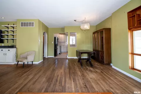 309 Harrison St, Morton, IL 61550 photo 5