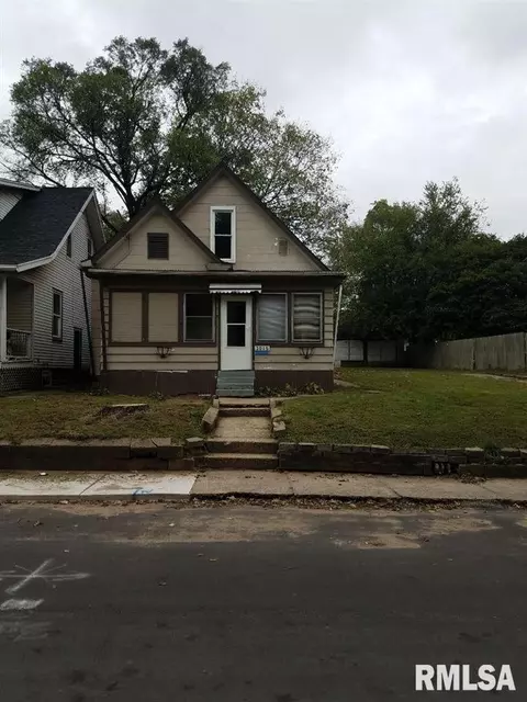 3015 Meidroth St, Peoria, IL 61605