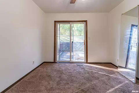 2113 Brookview Ter, Pekin, IL 61554 photo 19