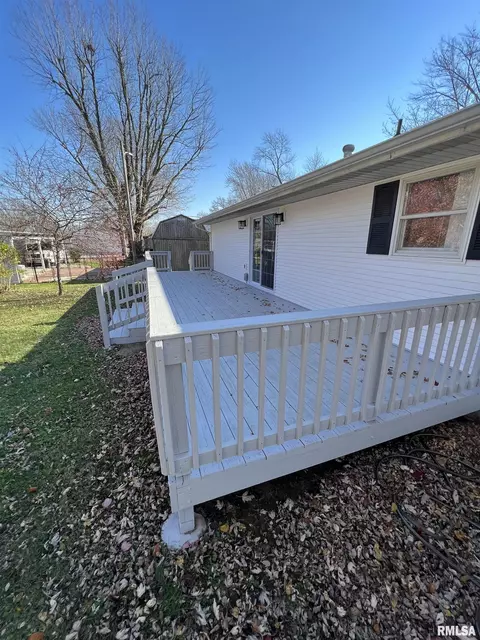 60 E Broadway St, Ipava, IL 61441 photo 9