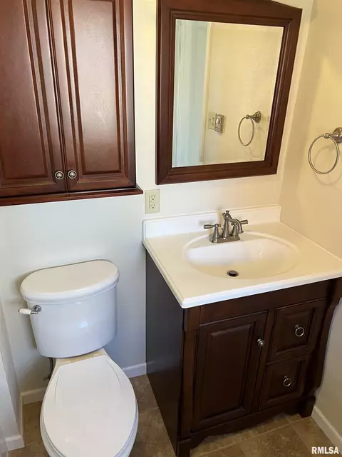60 E Broadway St, Ipava, IL 61441 photo 21