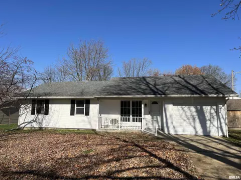 60 E Broadway St, Ipava, IL 61441 photo 1