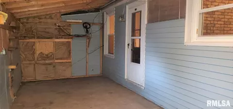 221 Olive St, Canton, IL 61520 photo 29