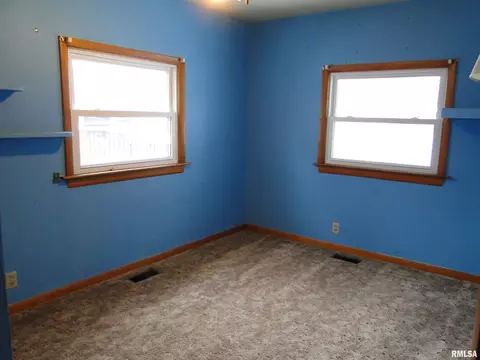 1317 Parkview Dr, Macomb, IL 61455 photo 11