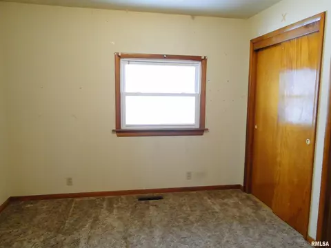 1317 Parkview Dr, Macomb, IL 61455 photo 12