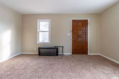 505 Jackson St, Washington, IL 61571 photo 13