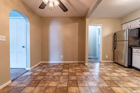 505 Jackson St, Washington, IL 61571 photo 7