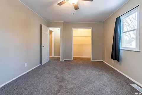 505 Jackson St, Washington, IL 61571 photo 15
