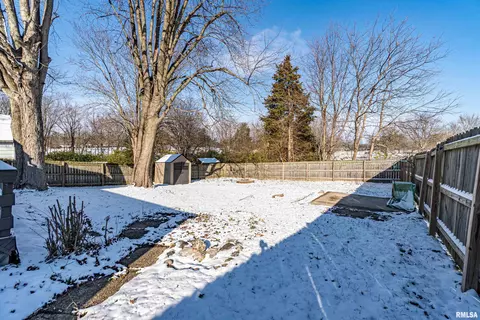 505 Jackson St, Washington, IL 61571 photo 23