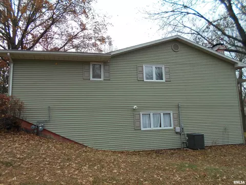 70 Lake Michael Dr, Macomb, IL 61455 photo 22