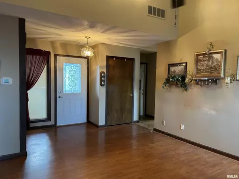 148 Harmony Ln, Macomb, IL 61455 photo 7