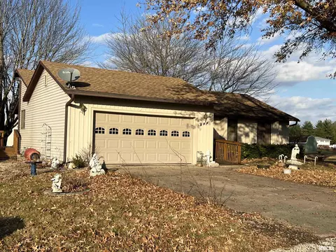 148 Harmony Ln, Macomb, IL 61455 photo 3