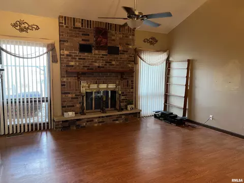 148 Harmony Ln, Macomb, IL 61455 photo 8