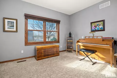 104 Pinehurst Ln, Washington, IL 61571 photo 10