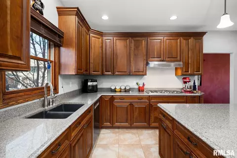 104 Pinehurst Ln, Washington, IL 61571 photo 18