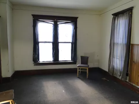 202 N Sherman Ave, Macomb, IL 61455 photo 5