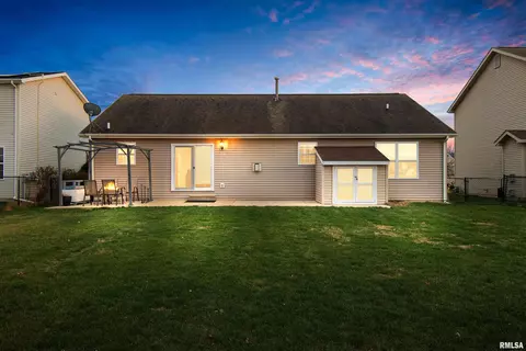 2101 W Miners Dr, Dunlap, IL 61525 photo 35