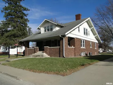 437 N Lafayette St, Macomb, IL 61455