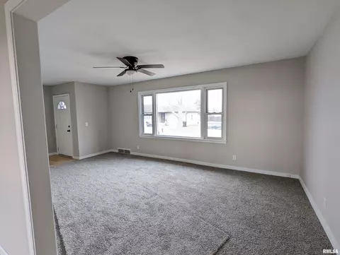214 W Bertram St, Metamora, IL 61548 photo 23