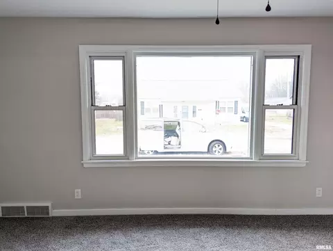 214 W Bertram St, Metamora, IL 61548 photo 18