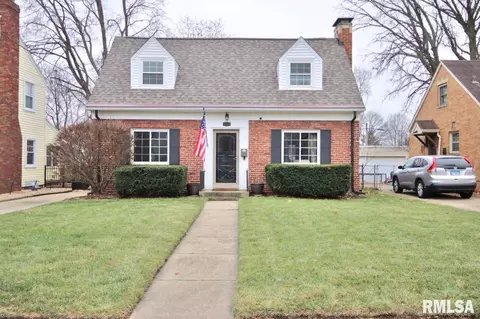 1004 E Seneca Pl, Peoria, IL 61603 photo 2