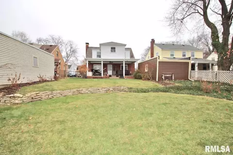 1004 E Seneca Pl, Peoria, IL 61603 photo 9