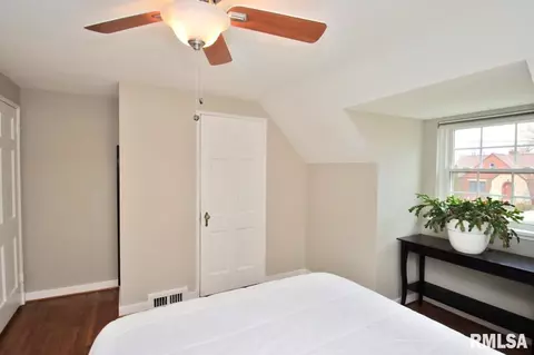 1004 E Seneca Pl, Peoria, IL 61603 photo 31