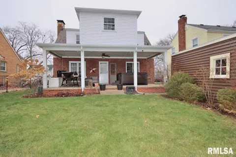 1004 E Seneca Pl, Peoria, IL 61603 photo 8