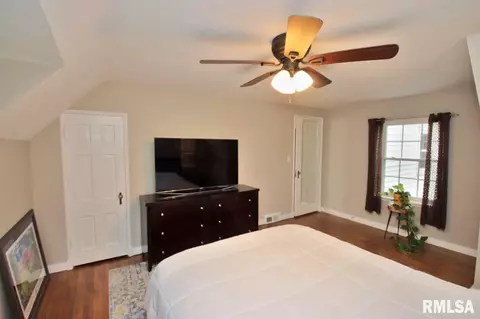 1004 E Seneca Pl, Peoria, IL 61603 photo 24