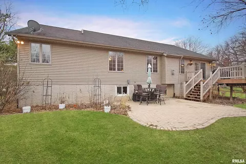 409 Bayside Dr, Germantown Hills, IL 61548 photo 5